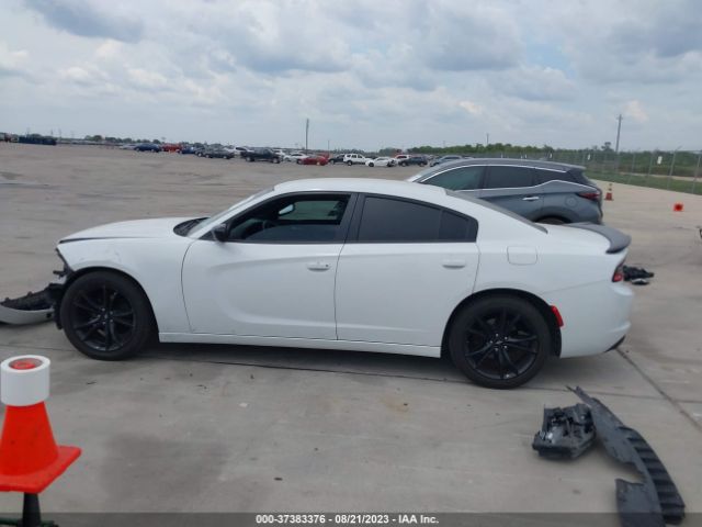 2C3CDXBG1JH126115 Dodge Charger Sxt