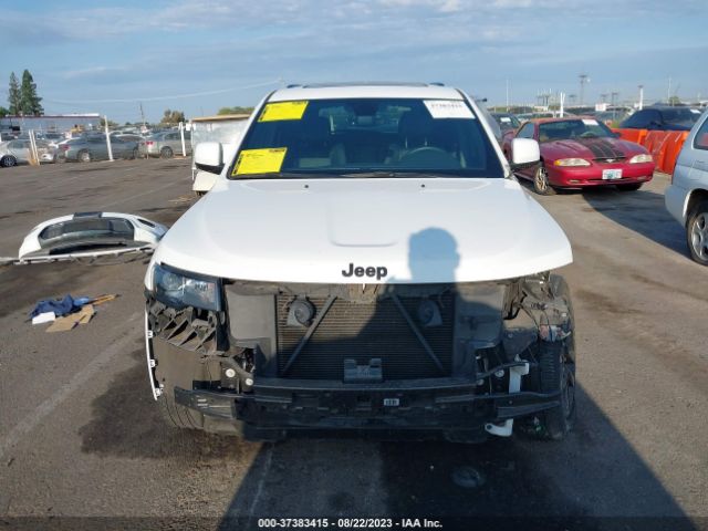 1C4RJFAG3JC121981 Jeep Grand Cherokee Altitude