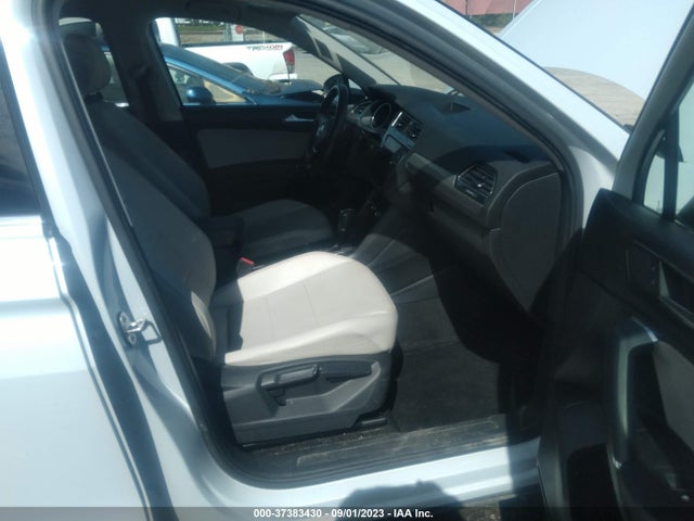 3VV2B7AX6JM159449 Volkswagen Tiguan Sel/se