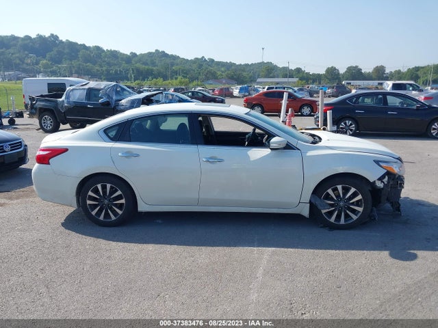 2017 NISSAN ALTIMA 2.5 SV VIN: 1N4AL3APXHC113348