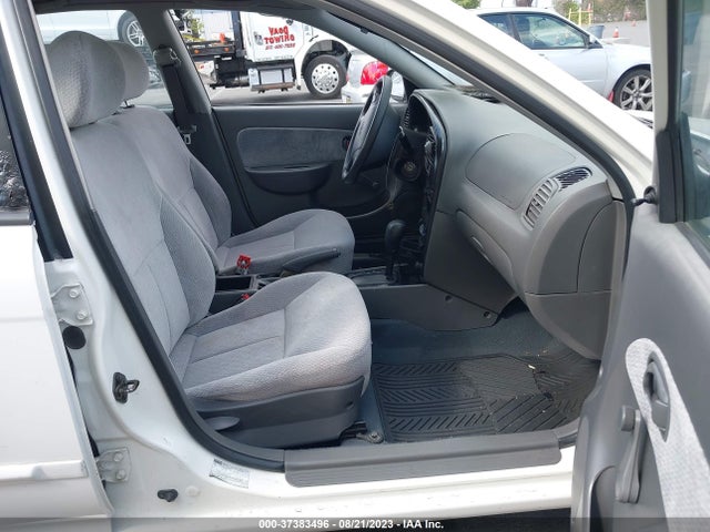 2003 KIA SPECTRA BASE/LS VIN: KNAFB121035285500