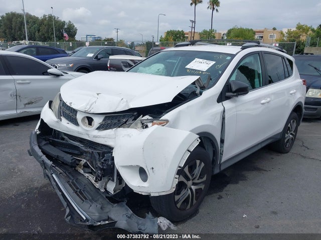 Toyota RAV4 LE 2014 2T3ZFREV5EW111063 Image 2