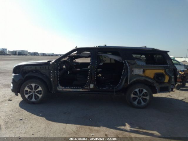 5LMJJ3LT9MEL05538 Lincoln Navigator L Reserve