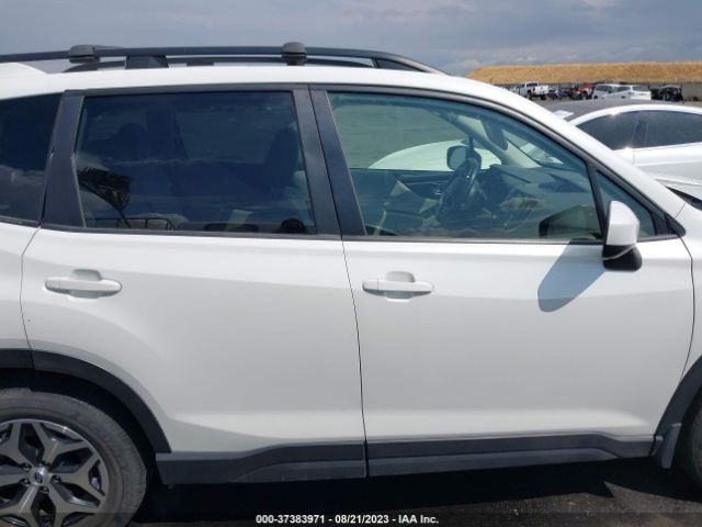 JF2SKAJC4LH535261 Subaru Forester Premium