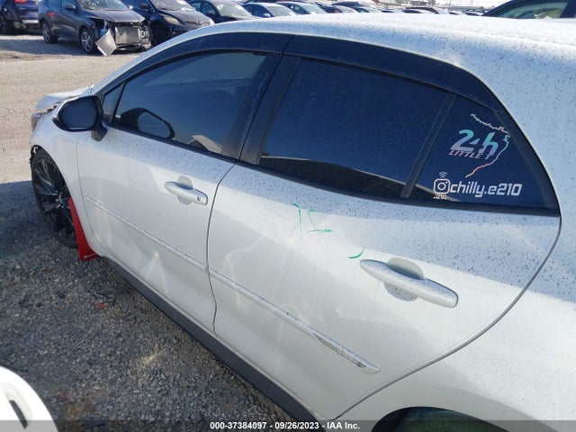 2022 TOYOTA COROLLA HATCHBACK XSE VIN: JTNA4MBE1N3159913
