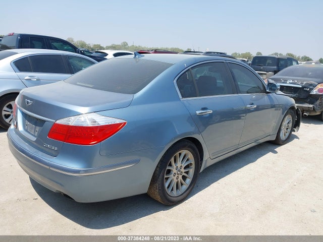 2011 HYUNDAI GENESIS VIN: KMHGC4DE5BU132830