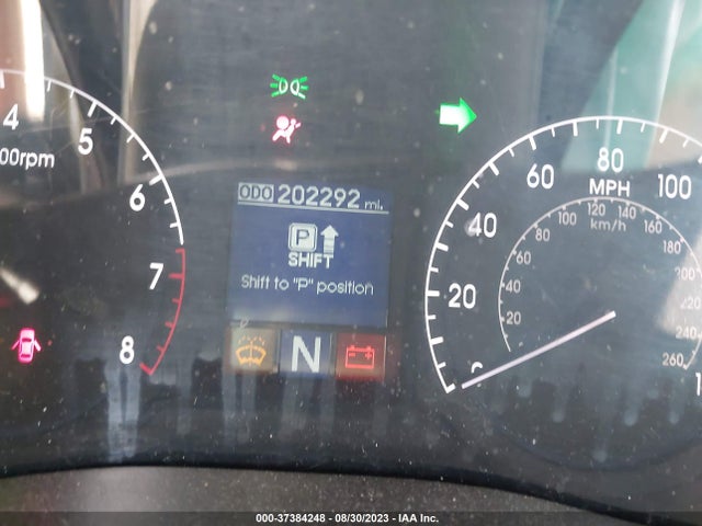 2011 HYUNDAI GENESIS VIN: KMHGC4DE5BU132830