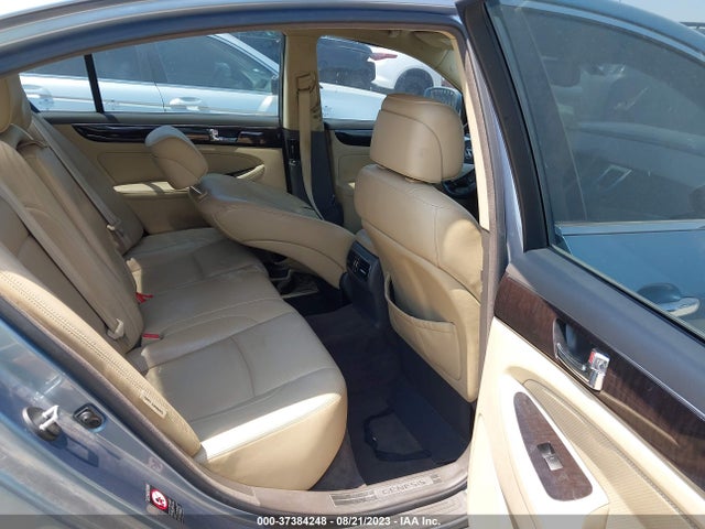 2011 HYUNDAI GENESIS VIN: KMHGC4DE5BU132830