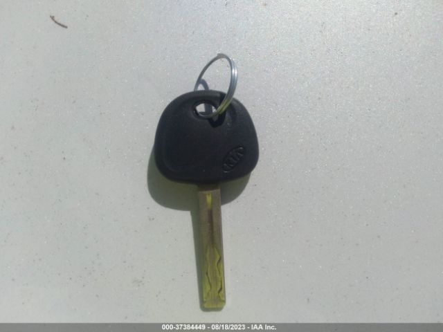 KNADM4A33F6509525 KIA RIO LX