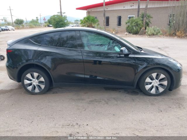 5YJYGDEE0MF190111 Tesla Model Y Long Range