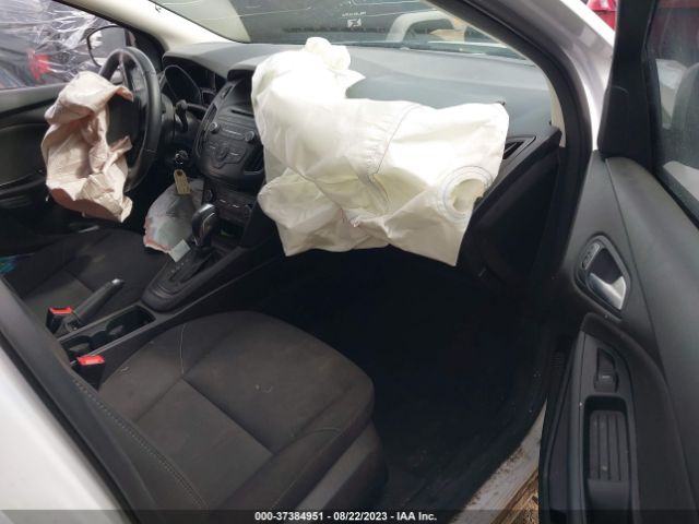 1FADP3F29GL276327 Ford FOCUS SE
