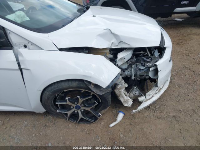 1FADP3F29GL276327 Ford FOCUS SE