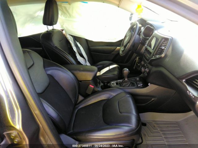 1C4PJMLB1KD485907 Jeep Cherokee Latitude Plus