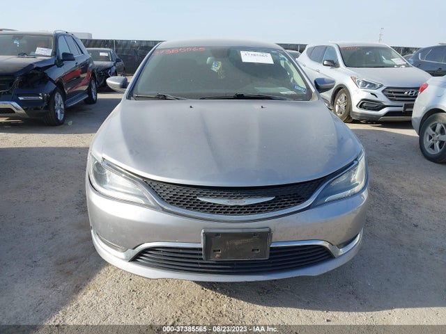 Chrysler 200 Limited 2016 1C3CCCAB3GN116865 Image 4