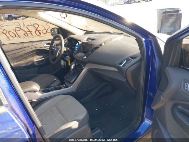 1FMCU9GX7EUC63610 Ford ESCAPE SE