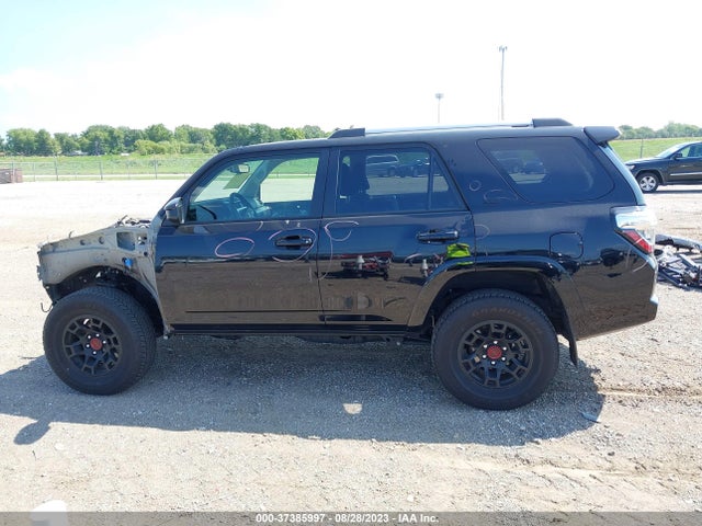 Toyota 4RUNNER SR5 2023 JTEMU5JR6P6098728 Image 7