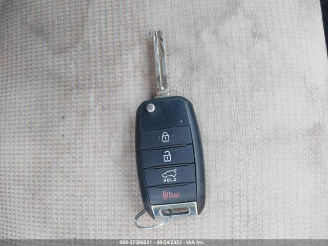 5XYKT3A68EG512269 KIA SORENTO LX