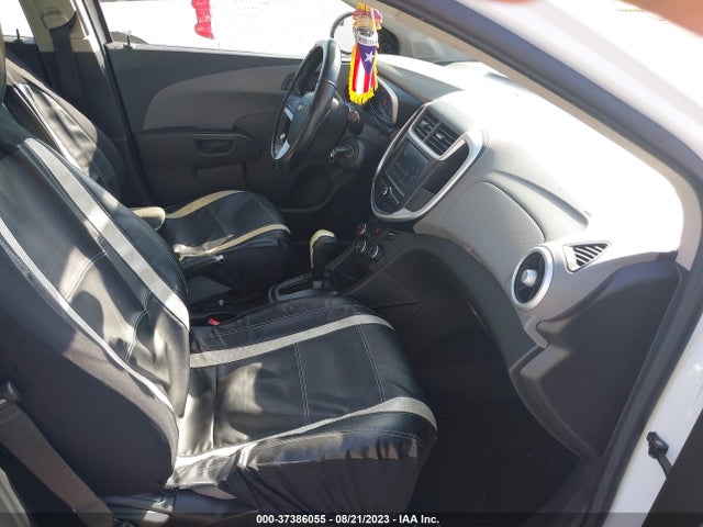 Chevrolet SONIC LT 2017 1G1JG6SH0H4167672 Image 5