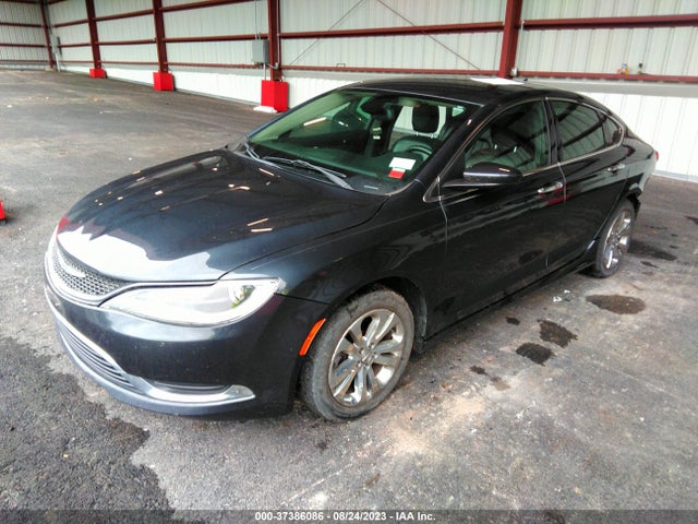 Chrysler 200 Limited Platinum 2017 1C3CCCAB3HN507175 Image 2