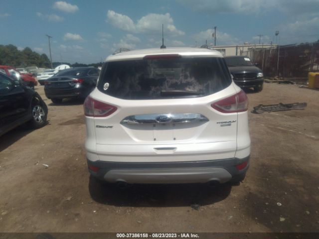 1FMCU9J98GUB01207 Ford Escape Titanium