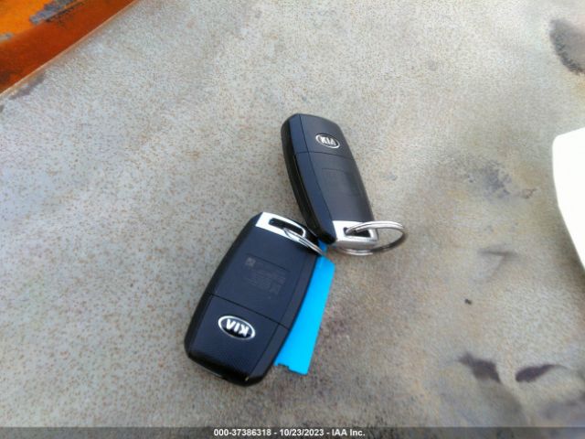 KNDJN2A22J7604739 KIA Soul Base