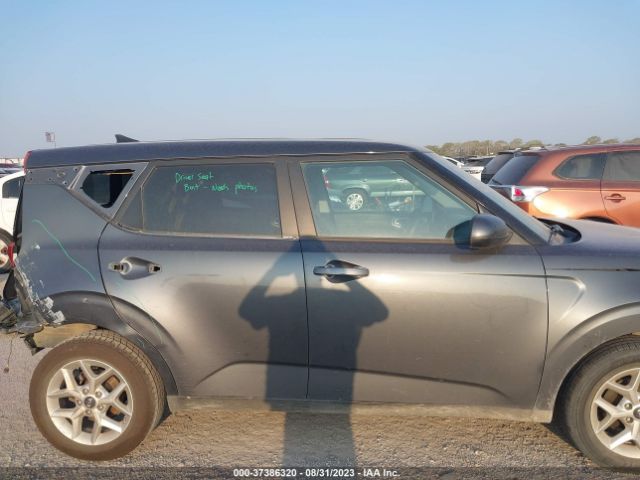 KNDJ23AU8M7772180 KIA SOUL S