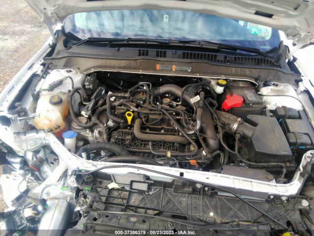 3FA6P0HD8LR142751 Ford FUSION SE