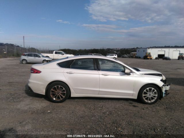 3FA6P0HD8LR142751 Ford FUSION SE