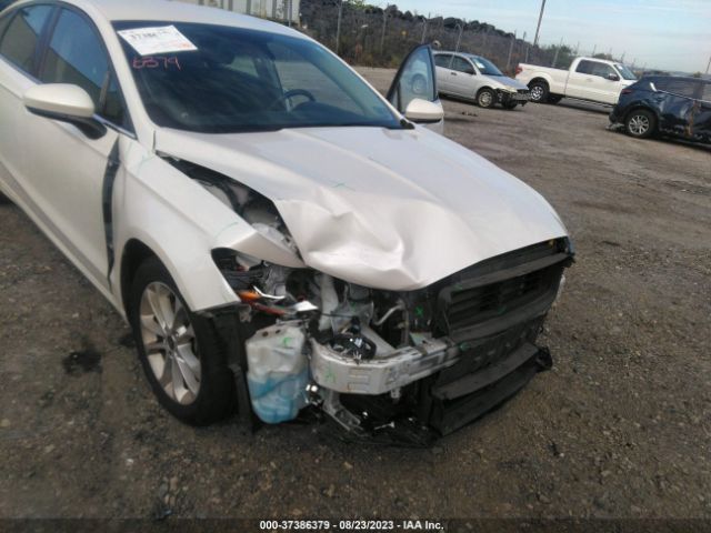 3FA6P0HD8LR142751 Ford FUSION SE