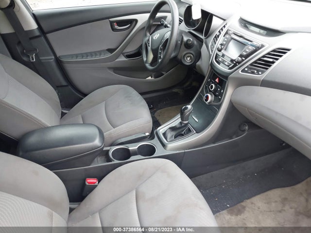 2015 HYUNDAI ELANTRA SE (ULSAN PLANT) VIN: KMHDH4AE2FU354885