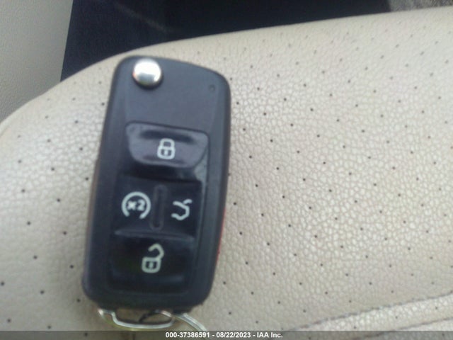 1VWGT7A35HC025183 Volkswagen Passat 1.8t Se W/technology