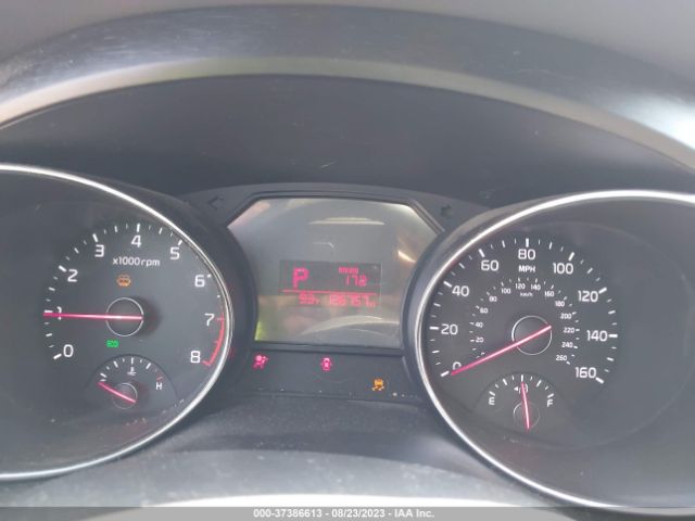 KNDMB5C19G6146529 KIA SEDONA LX