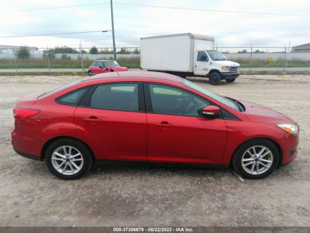 1FADP3F24JL292216 Ford FOCUS SE