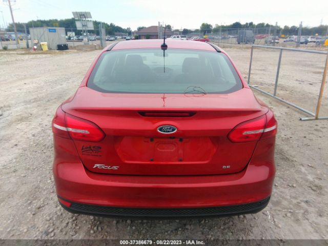 1FADP3F24JL292216 Ford FOCUS SE