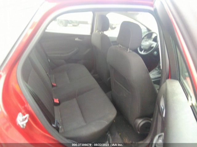 1FADP3F24JL292216 Ford FOCUS SE