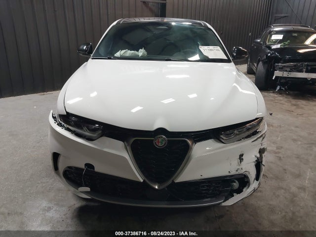 2024 Alfa Romeo Tonale, VIN: ZASPATCW2R3032378