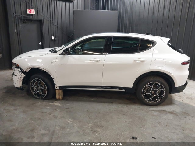 2024 Alfa Romeo Tonale, VIN: ZASPATCW2R3032378