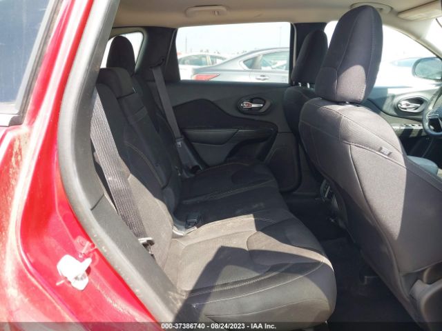 1C4PJLCB5FW677299 Jeep Cherokee Latitude