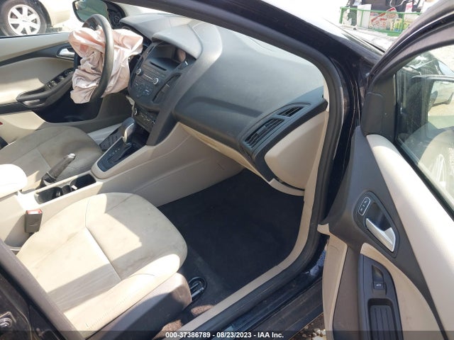 Ford FOCUS SE 2017 1FADP3K28HL330286 Image 10