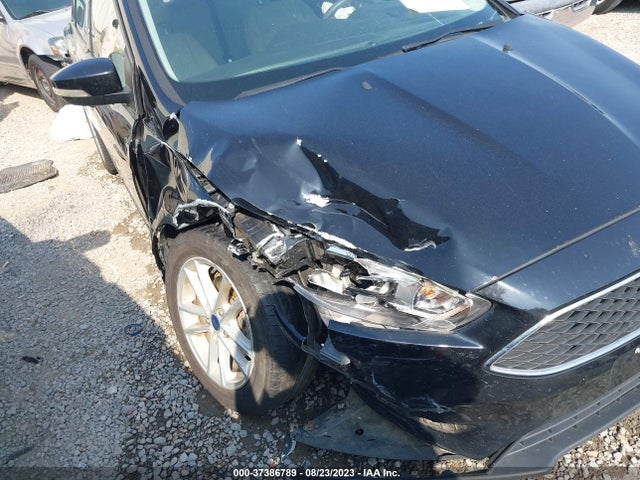 Ford FOCUS SE 2017 1FADP3K28HL330286 Image 11