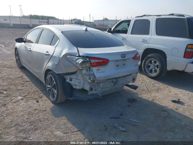 KNAFZ4A84E5071396 KIA FORTE EX