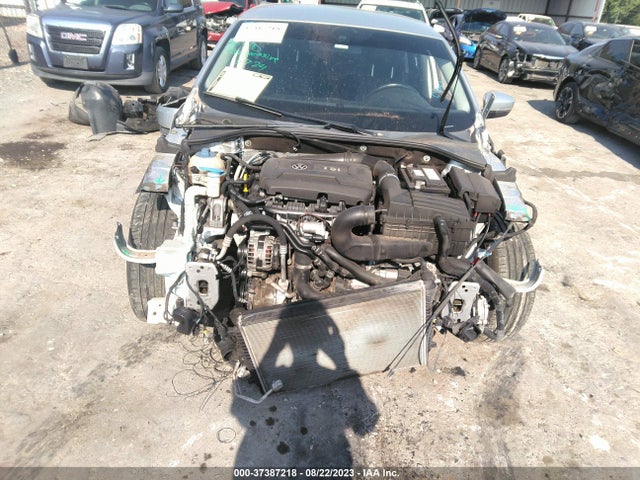 1VWAT7A37EC022190 Volkswagen Passat Wolfsburg Ed