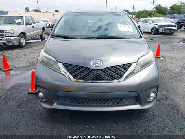 Toyota SIENNA SE 2017 5TDXZ3DC9HS847814 Image 12