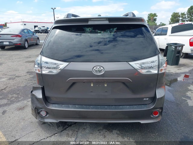 Toyota SIENNA SE 2017 5TDXZ3DC9HS847814 Image 16