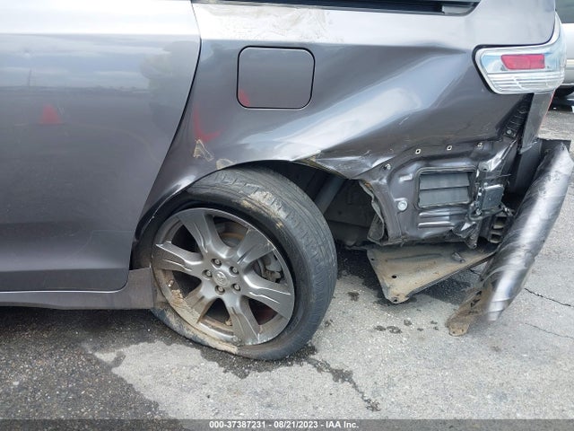 Toyota SIENNA SE 2017 5TDXZ3DC9HS847814 Image 6