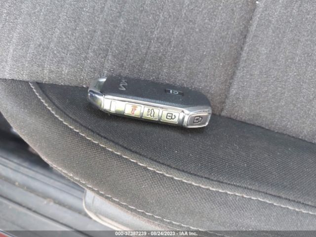 KNDJ63AU9N7805385 KIA Soul Gt-line