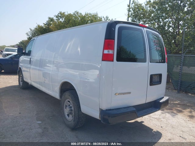 Chevrolet EXPRESS CARGO VAN 2021 1GCWGBFP0M1258234 Image 3