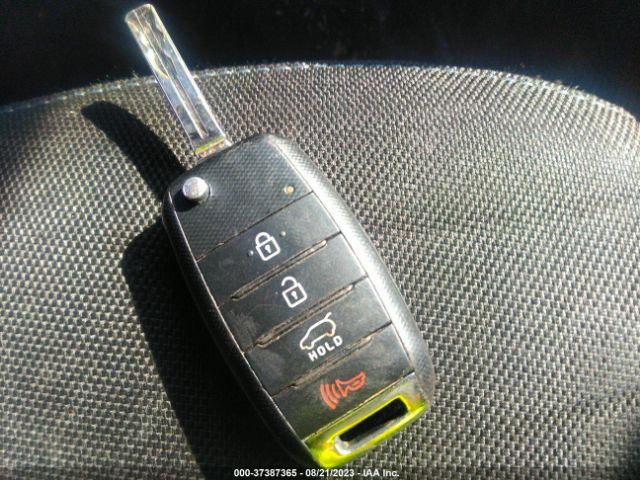 KNDPB3AC4E7586445 KIA Sportage Lx