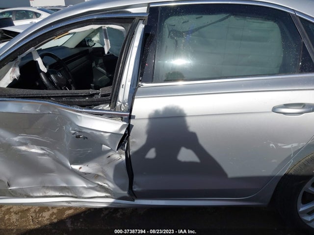 1VWSA7A38LC017684 Volkswagen Passat 2.0t Se