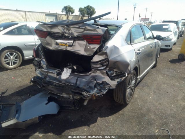 3KPF54AD6PE666897 KIA Forte Gt-line